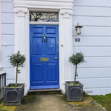 Roseberry House بيت للعطل
