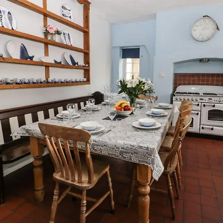 Roseberry House بيت للعطل ويتبي