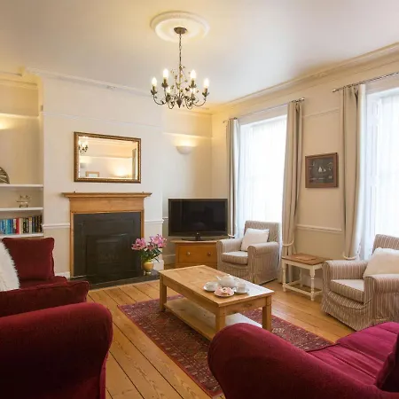 Roseberry House
