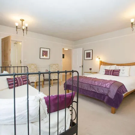 Roseberry House *