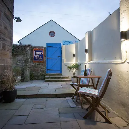 Roseberry House